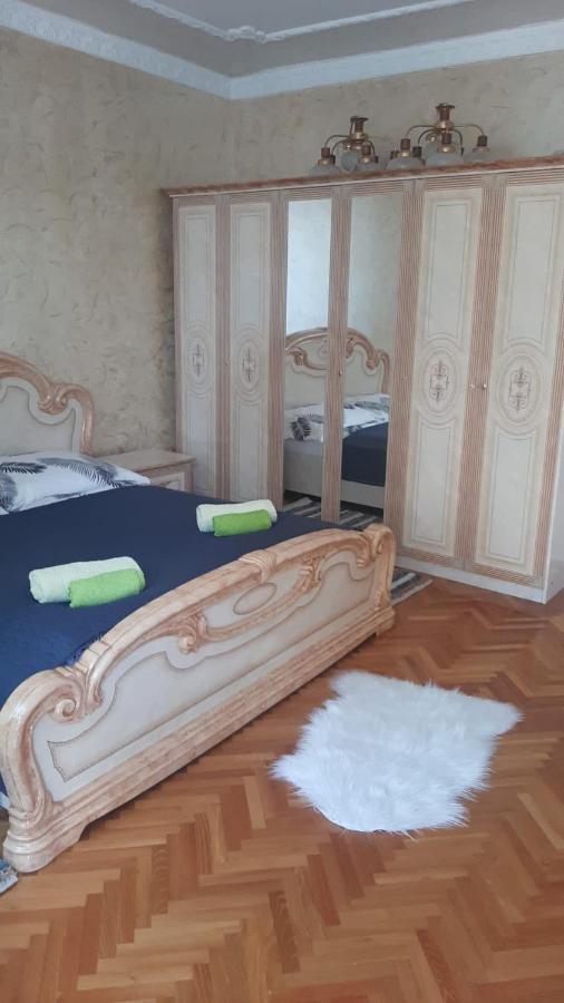 Arbeiterquartiere In Wien Donaustadt Mit Gemeinschaftskuche Und Bad - Hacklerzimmer Exteriör bild